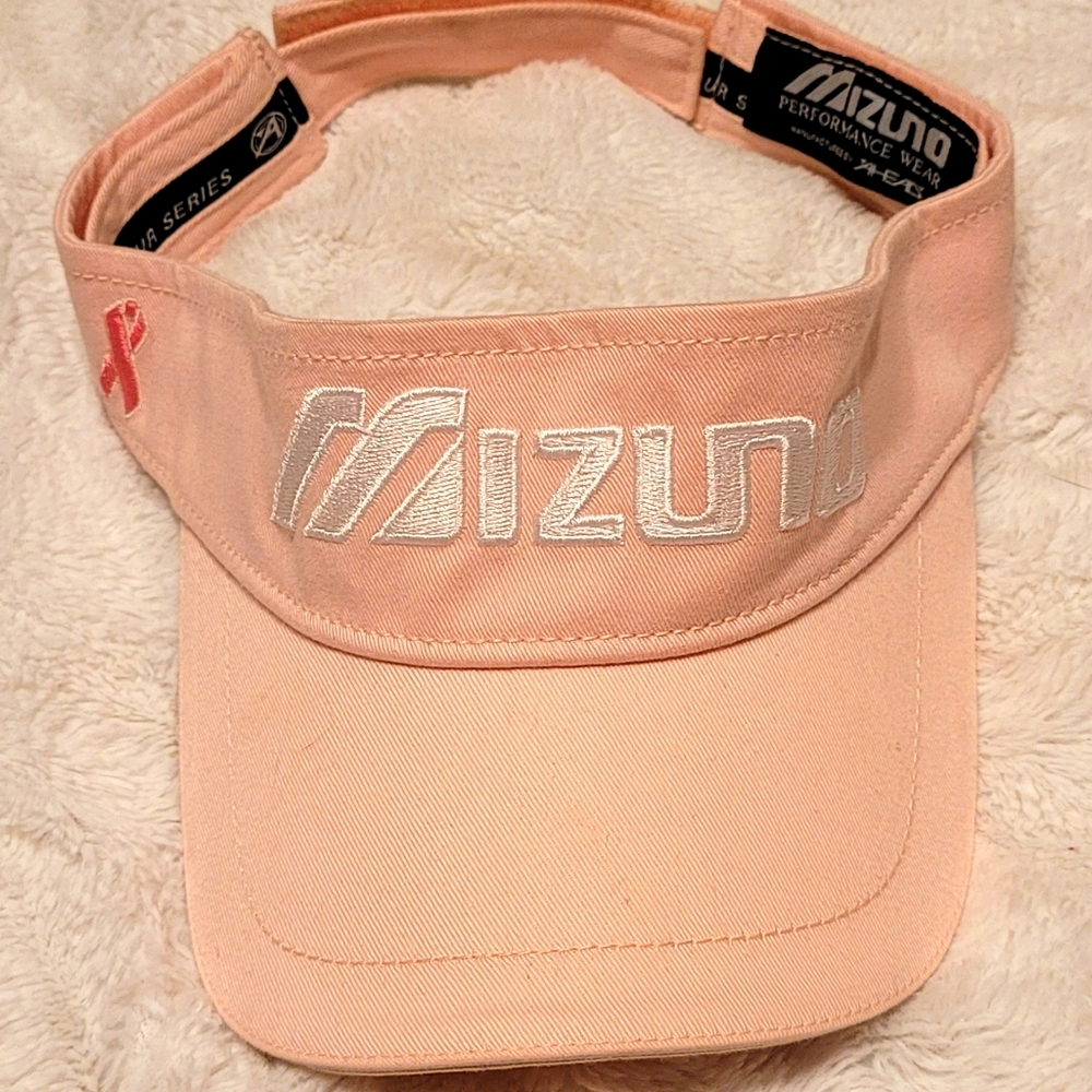 Mizuna light pink golf visor